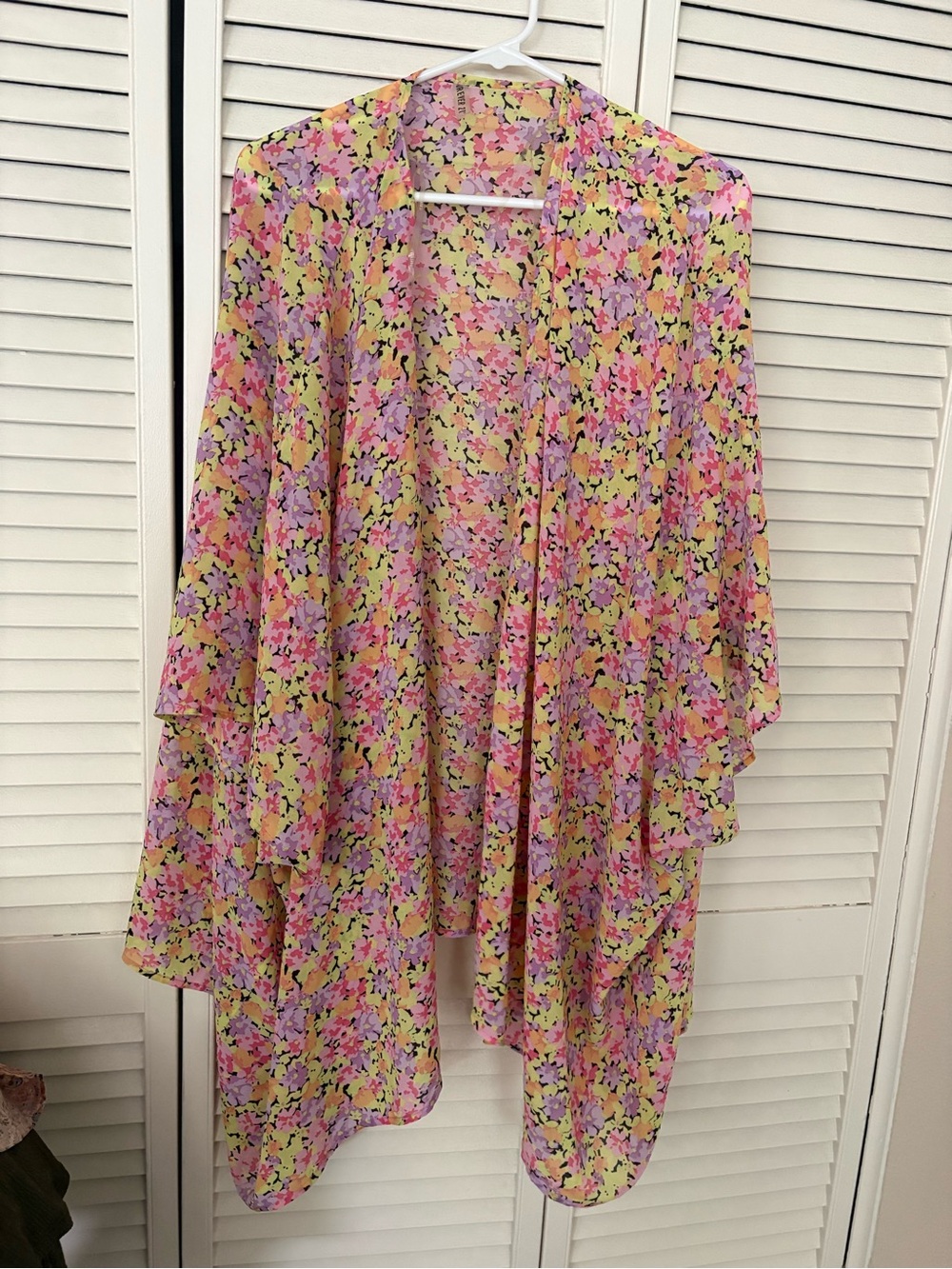 Forever 21 Pastel Floral Cover - Pink, Yellow, Purple
